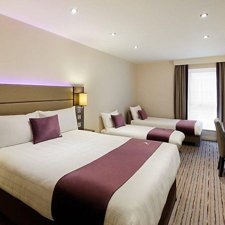 Premier Inn Leeds Headingley ภายนอก รูปภาพ