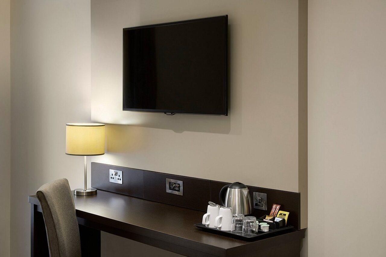 Premier Inn Leeds Headingley ภายนอก รูปภาพ